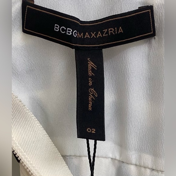 BcbgMaxAzria Embellished Plunging V- neck Silk Cream & Black Geo Maxi Dress - Picture 4 of 8